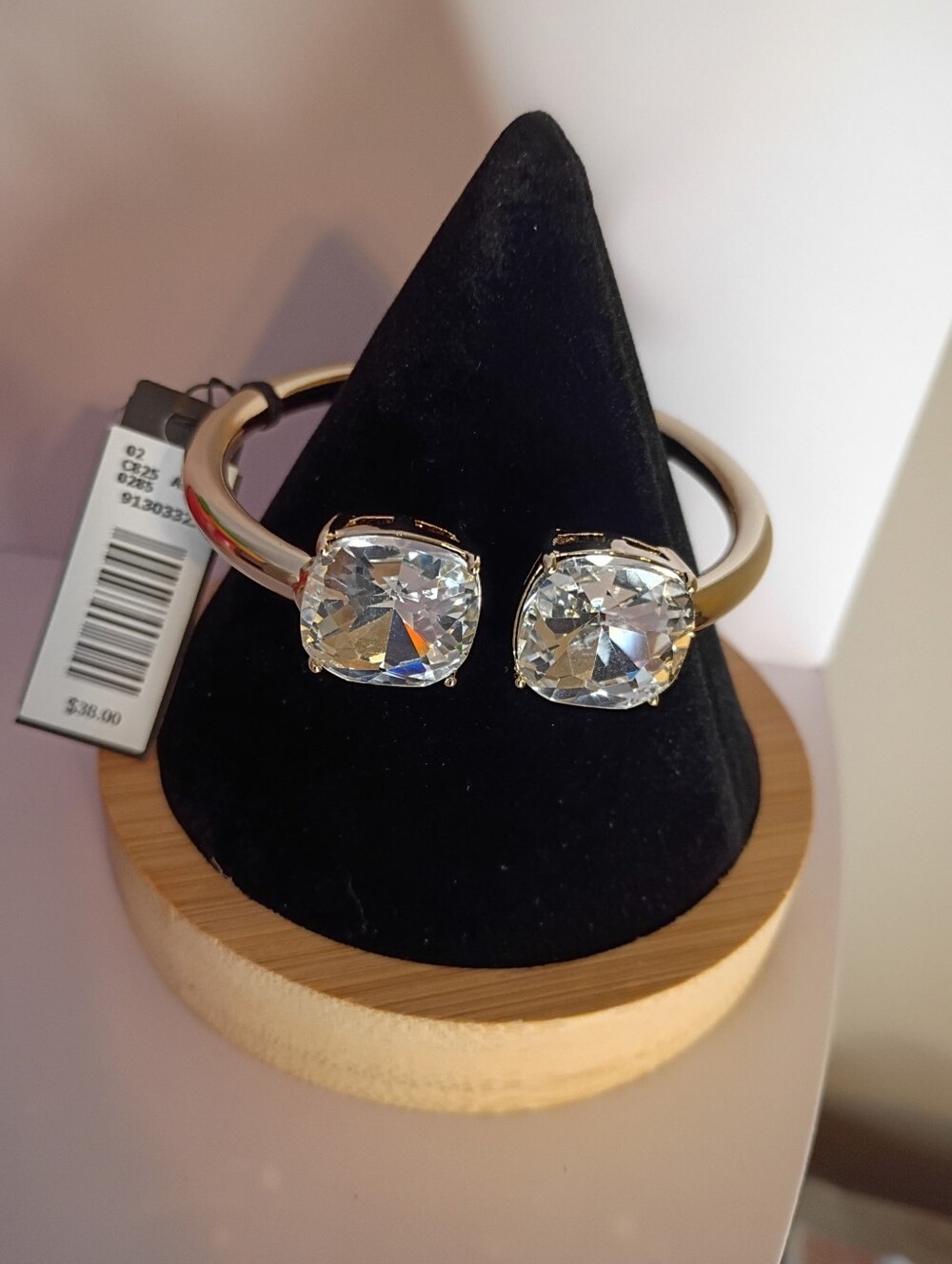 NWT Cache Gold Tone Crystal Hinged Bangle| Retail $38